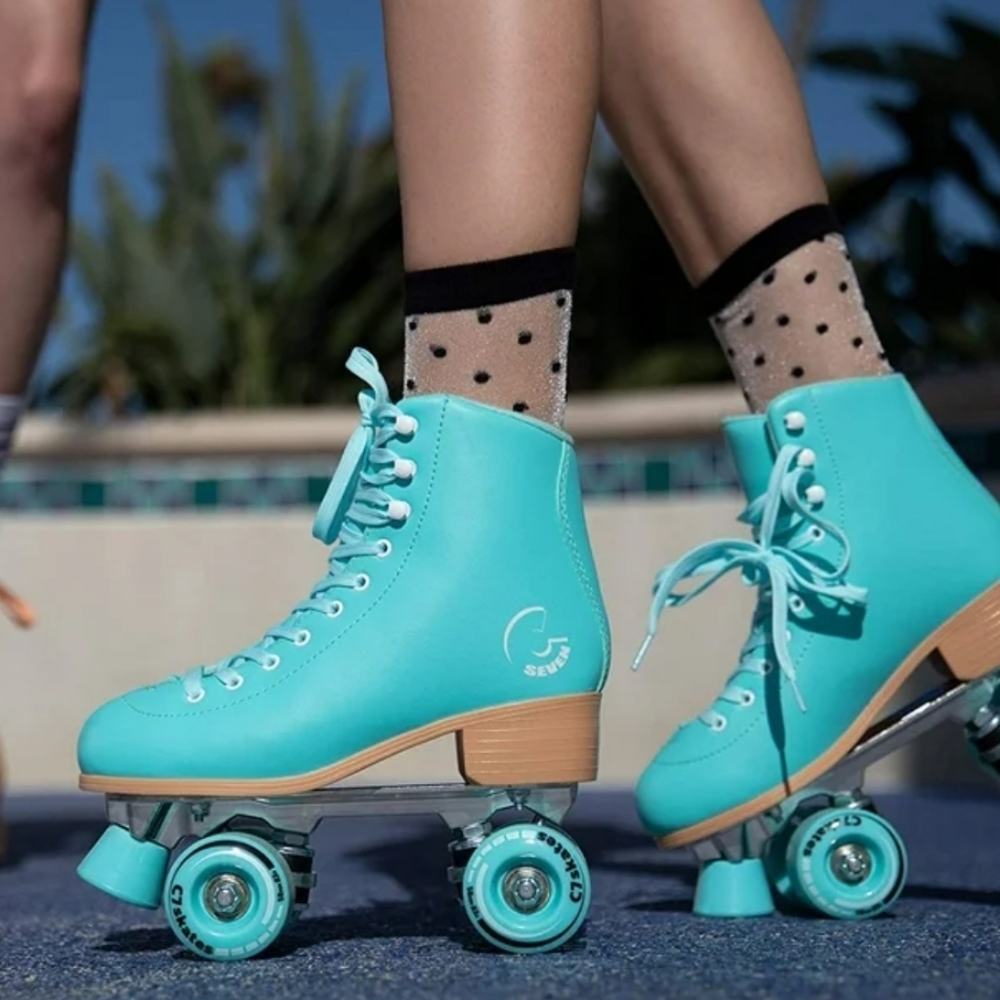SEVEN C7skates. New in box. Size 5